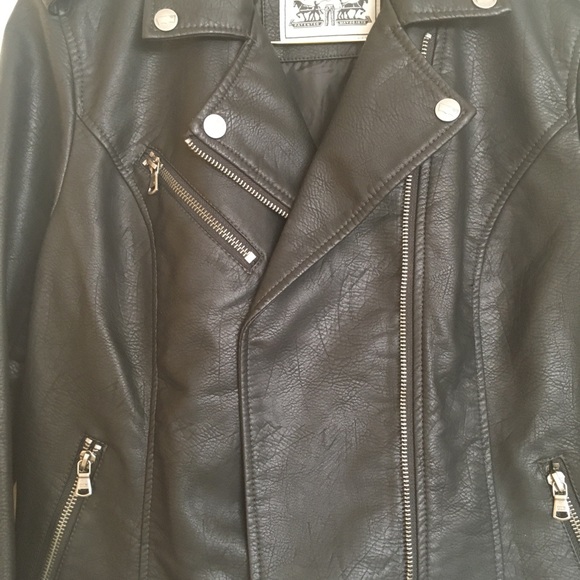 Levi Strauss & Co. Black Jacket - Picture 2 of 11